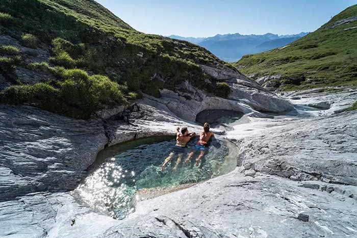 EHL-Passugg_Blog_Freizeitaktivitaeten_Abkuehlen-rundum-Chur_Alp-Mora