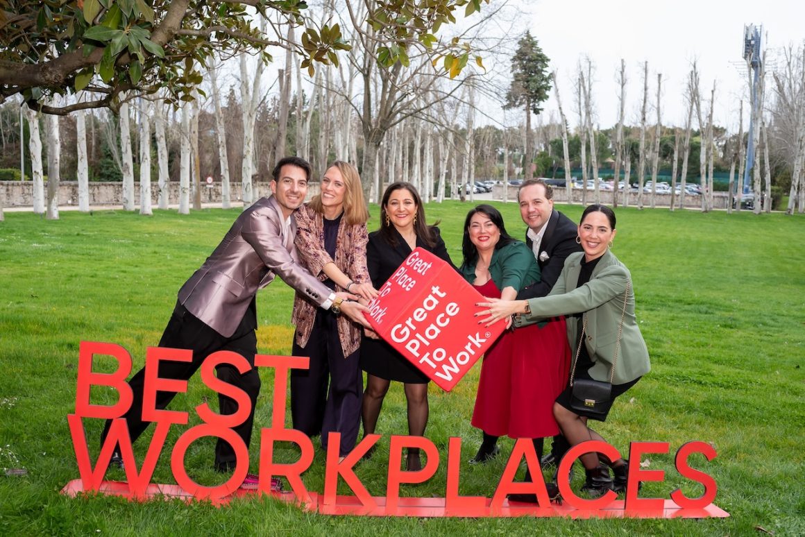 Great Place to Work ambassadors: Three Experience Managers and Lucia Garcia, Talent Acquisition Manager (second from left).