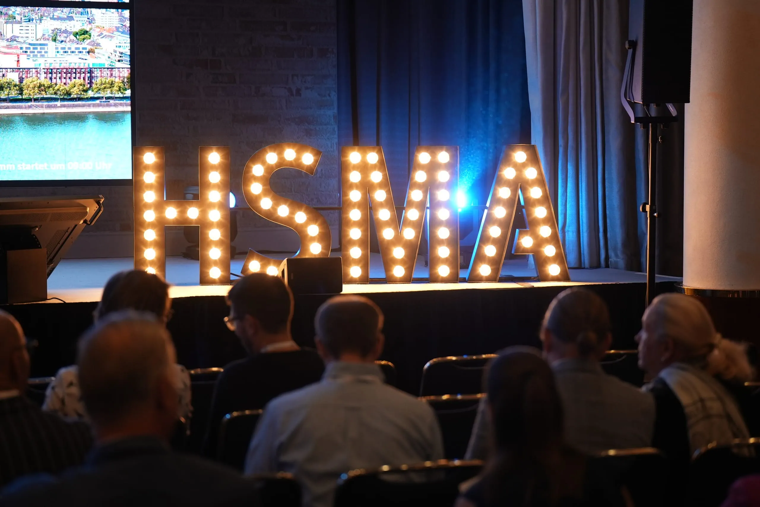 HSMA Day 2025: Das Branchentreffen in Köln stand ganz im Zeichen von inspirierenden Keynotes und praxisnahen Deep Dives zu aktuellen Themen.