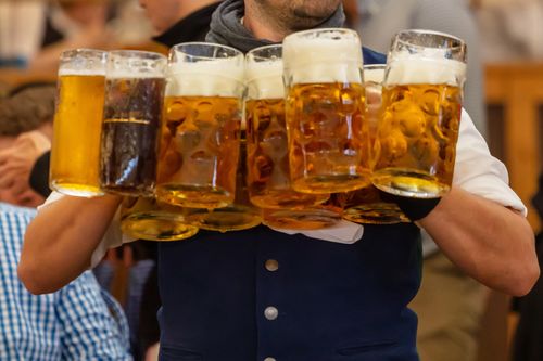 DEHOGA München mit “Gastgeber-Olympiade”: Bierkrugstemmen für Olympia